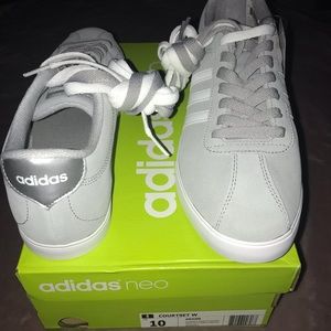 Women’s Adidas Neo “Courtset” Shoes